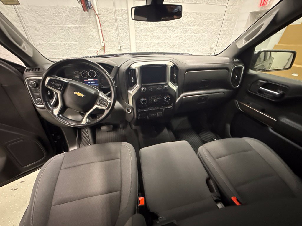 Used 2021 Chevrolet Silverado 1500 LT AWD/4WD image 18