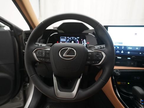 Used 2024 Lexus NX 350 AWD image 4