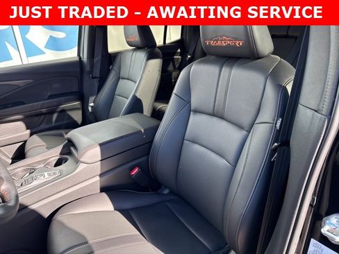 Used 2025 Honda Ridgeline TrailSport+ image 11