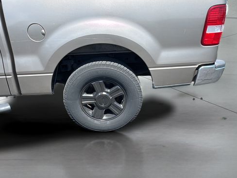 Used 2006 Ford F150 XLT RWD image 17