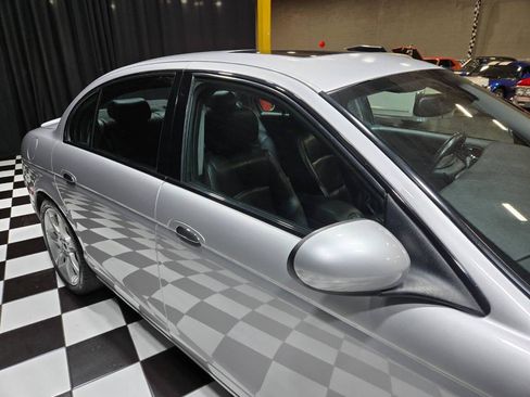 Used 2005 Jaguar S-TYPE R RWD image 34
