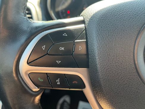 Used 2018 Jeep Grand Cherokee High Altitude AWD/4WD image 19