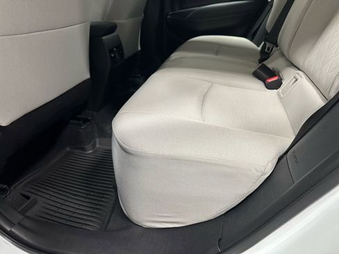 Used 2025 Toyota Corolla Cross L image 43