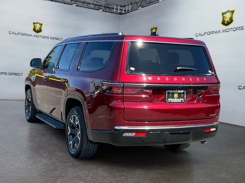 Used 2024 Jeep Wagoneer Series III AWD/4WD image 7