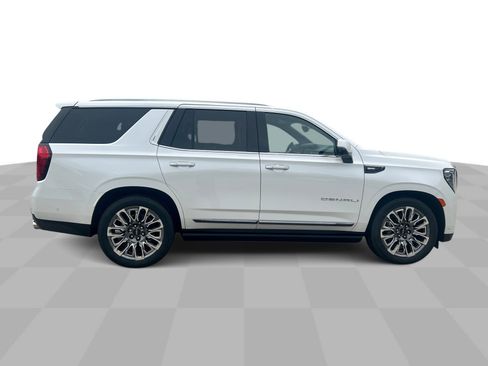 Certified 2023 GMC Yukon Denali Ultimate AWD/4WD image 9