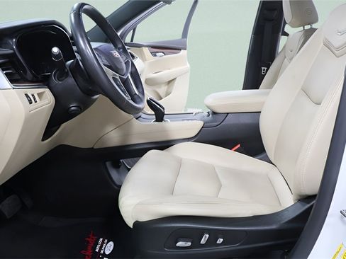 Used 2018 Cadillac XT5 Luxury image 22