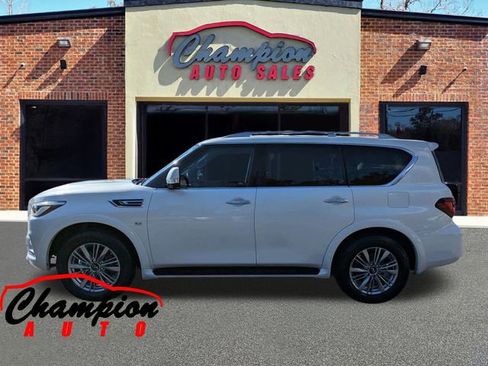 Used 2018 INFINITI QX80 2WD w/ Driver Assistance Package image 10