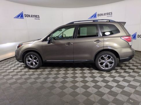 Used 2017 Subaru Forester 2.5i Touring w/ Popular Package #2 AWD/4WD image 2