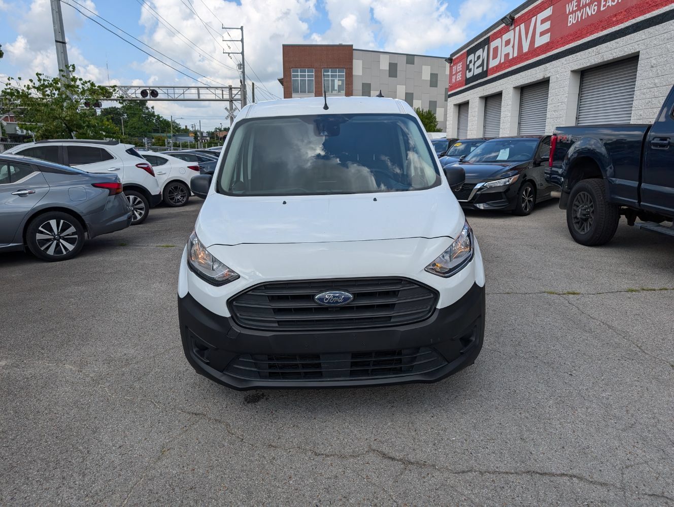Used 2023 Ford Transit Connect XL FWD image 4