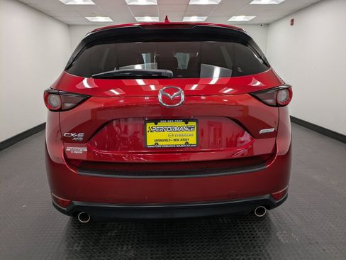 Used 2018 MAZDA CX-5 Touring w/ Preferred Equipment Package image 5