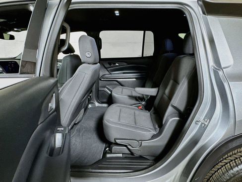 Certified 2026 Chevrolet Traverse LT FWD image 22