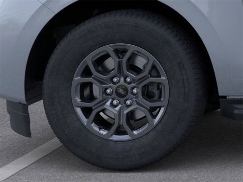 New 2025 Ford Expedition Active image 19