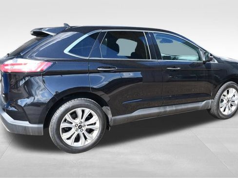 Used 2024 Ford Edge Titanium AWD/4WD image 9