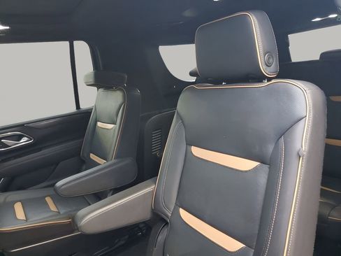 Used 2022 GMC Yukon XL AT4 image 20