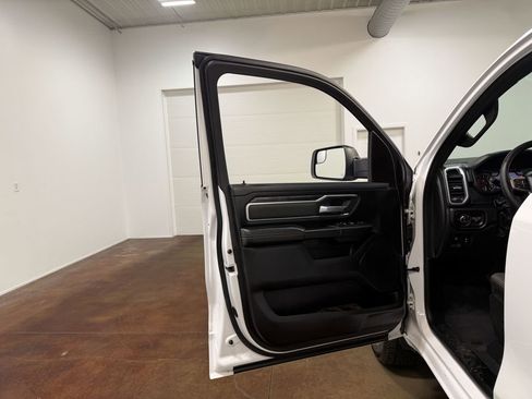 Used 2019 RAM 1500 Big Horn AWD/4WD image 59