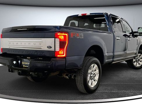 Used 2019 Ford F250 Platinum w/ Platinum Ultimate Package image 6