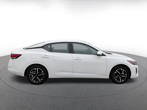 Used 2025 Nissan Sentra SV image 16