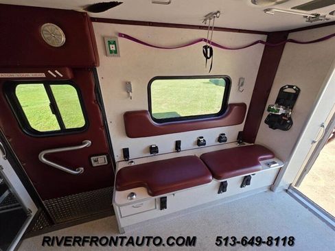 Used 2001 Ford F350 4x4 Regular Cab DRW Super Duty image 21