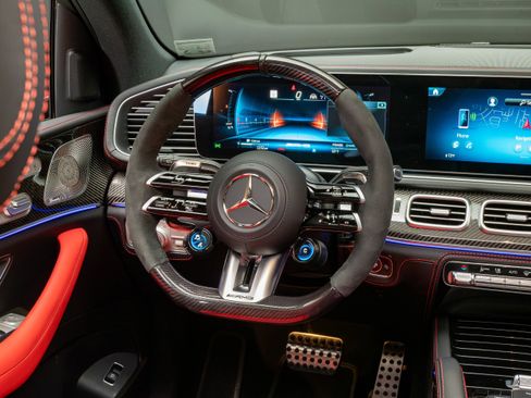 Used 2025 Mercedes-Benz GLE 53 AMG 4MATIC image 21