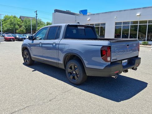 New 2026 Honda Ridgeline Black Edition image 4