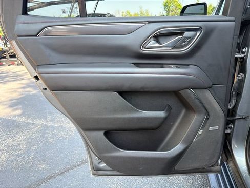 Used 2022 Chevrolet Tahoe RST w/ Luxury Package RWD image 22