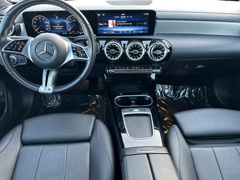 Used 2025 Mercedes-Benz CLA 250 image 16