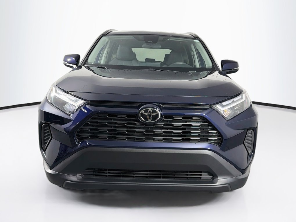 Used 2025 Toyota RAV4 XLE FWD image 2