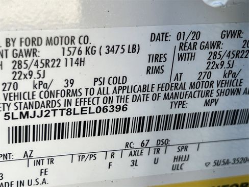 Used 2020 Lincoln Navigator Black Label w/ Cargo Convenience Package image 14