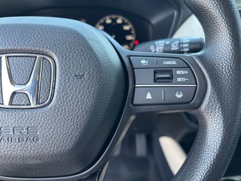 Used 2024 Honda HR-V LX image 31