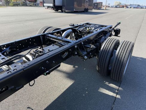 New 2025 Ford F550 4x4 Crew Cab Super Duty image 11