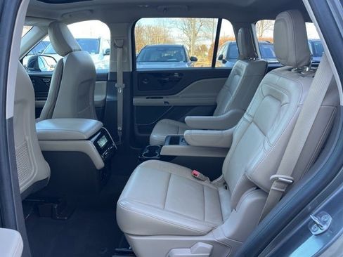 Used 2021 Lincoln Aviator Reserve w/ Equipment Group 201A image 13