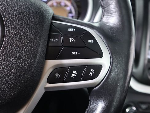 Used 2018 Jeep Cherokee Trailhawk w/ Quick Order Package 27L AWD/4WD image 13