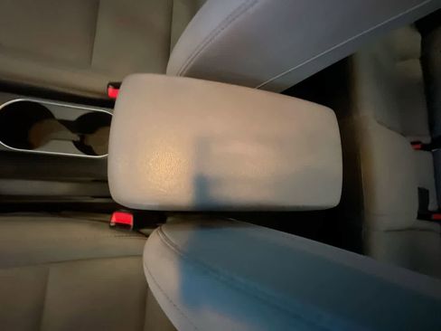 Used 2017 Hyundai Elantra SE image 20