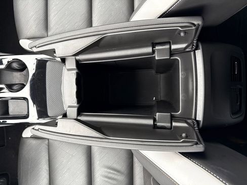 Used 2025 Buick Envision Sport Touring image 26