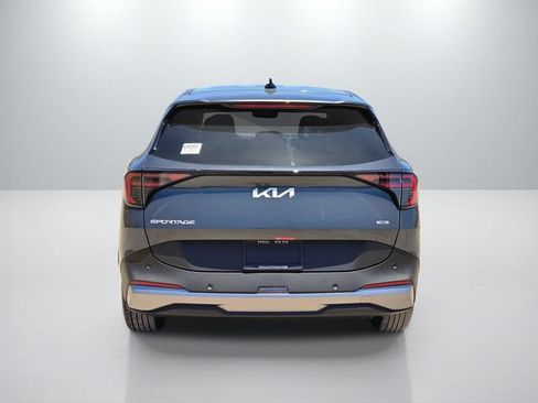 New 2026 Kia Sportage LX FWD image 5