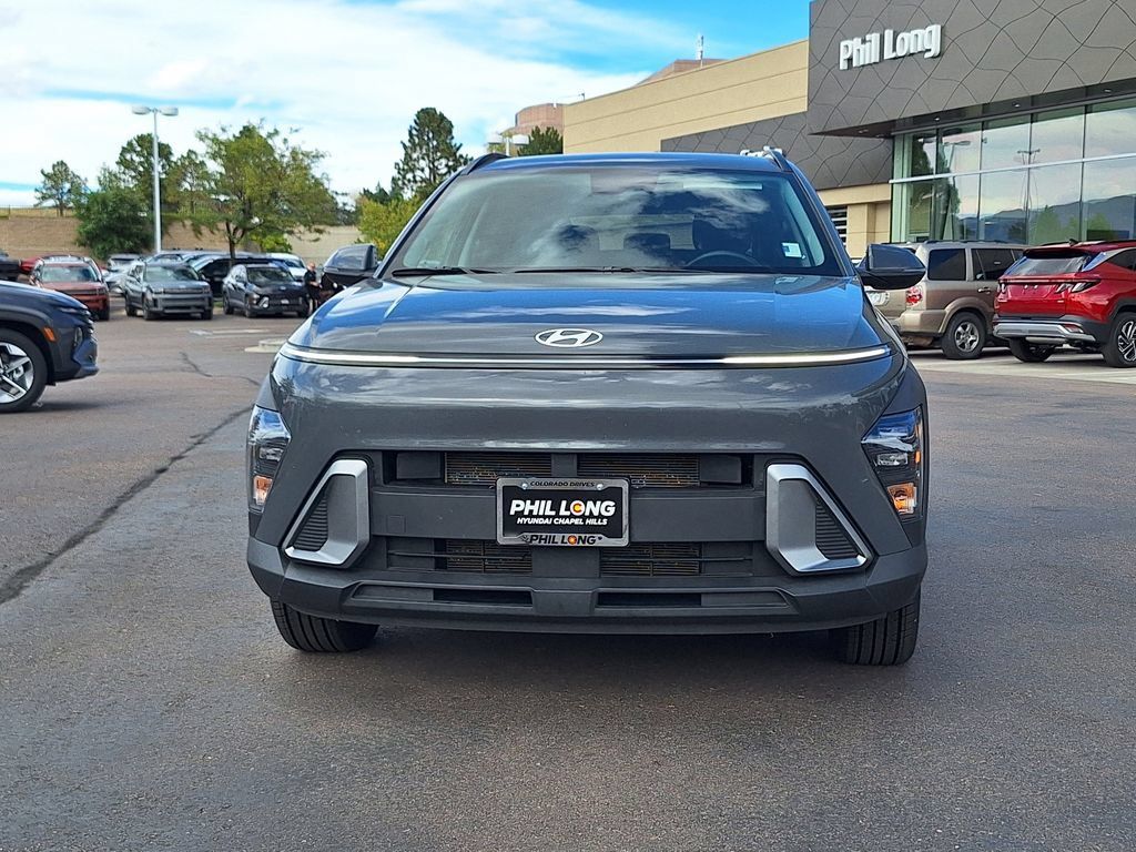 Certified 2025 Hyundai Kona SEL AWD/4WD image 8