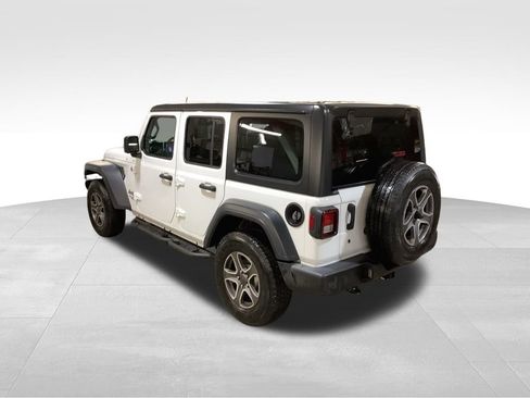 Used 2018 Jeep Wrangler Unlimited Sport S image 5