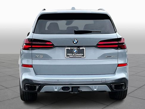 Used 2026 BMW X5 xDrive40i w/ Executive Package image 4