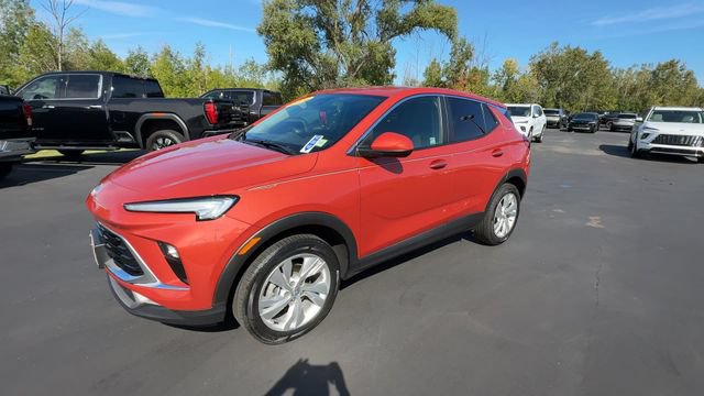 Used 2024 Buick Encore GX Preferred w/ Comfort Package AWD/4WD image 4