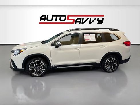 Used 2023 Subaru Ascent Limited w/ Technology Package AWD/4WD image 4