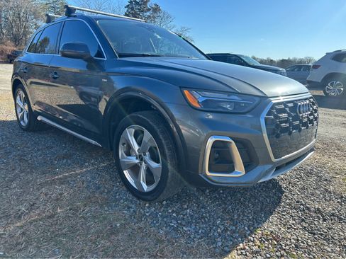 Used 2022 Audi Q5 2.0T Premium Plus w/ Premium Plus Package image 3