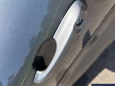 Certified 2021 Ford Escape Titanium AWD/4WD image 25