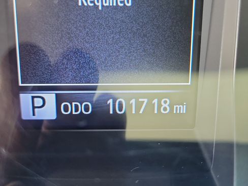Used 2021 Toyota Tacoma SR AWD/4WD image 28