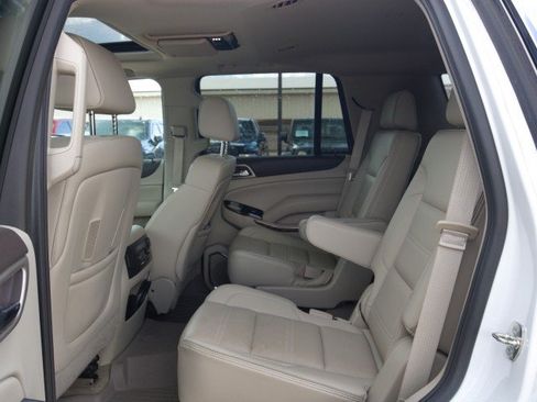 Used 2015 GMC Yukon Denali w/ Premium Package AWD/4WD image 31