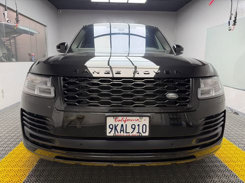 Used 2020 Land Rover Range Rover HSE image 3