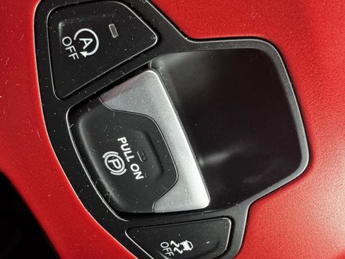 Used 2022 Jeep Renegade Trailhawk AWD/4WD image 23