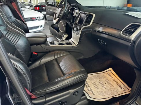 Used 2018 Jeep Grand Cherokee SRT AWD/4WD image 13