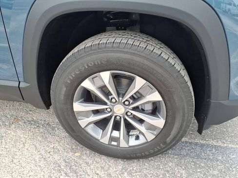 New 2026 Chevrolet Equinox LT w/ Convenience Package II FWD image 11