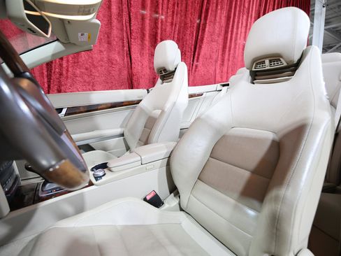 Used 2012 Mercedes-Benz E 550 Cabriolet image 15