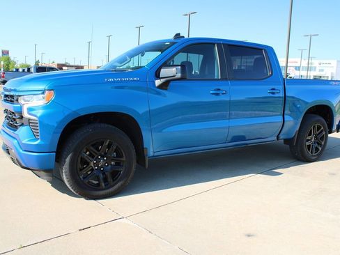 Used 2023 Chevrolet Silverado 1500 RST AWD/4WD image 17